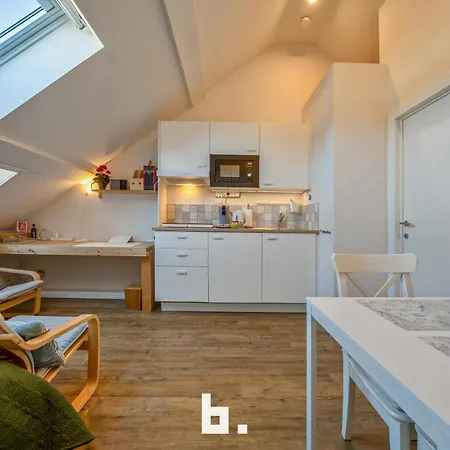 Logies-m Comfort Inc Bikes * Ostend